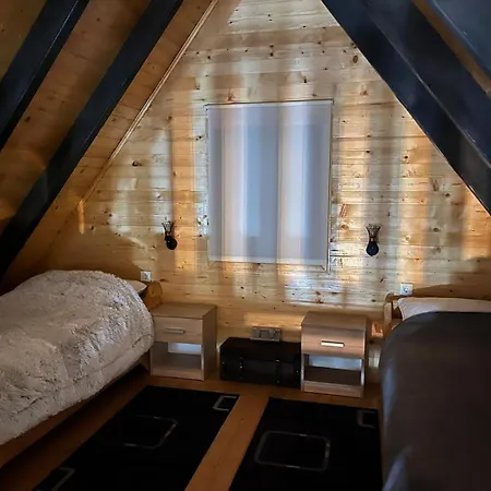 Vikendica A&j 샬레 *